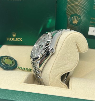 Rolex Sky-dweller 326934 White Jubilee New Unworn 2022 Box And Papers