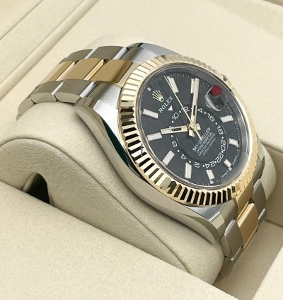 Rolex Sky-dweller 336933 2025 4