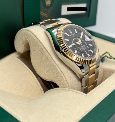 Rolex Sky-dweller 336933 Black Oyster New Unworn 2023 Full Set