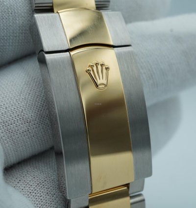 Rolex Sky-dweller 336933 Sky-dweller 42mm Fluted Bezel Two Tone Black Dial Oyster Bracelet Complete Set 2024