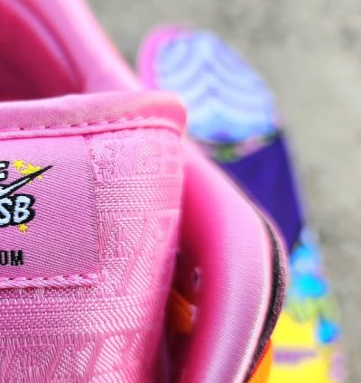 Nike Sb Dunk Low The Powerpuff Girls Pink Blossom
