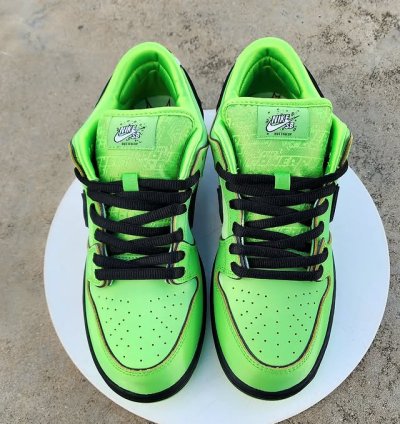 Nike Sb Dunk Low The Powerpuff Girls Green Buttercup