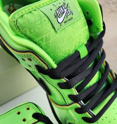 Nike Sb Dunk Low The Powerpuff Girls Green Buttercup