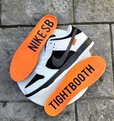 Nike Sb Dunk Low Pro Tightbooth
