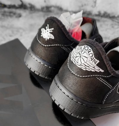Travis Scott X Air Jordan 1 Low Black Phantom