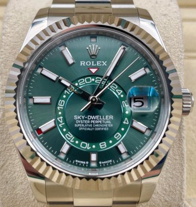 Rolex Sky-dweller 336934 Green Dial Oyster Bracelet Unworn 2025