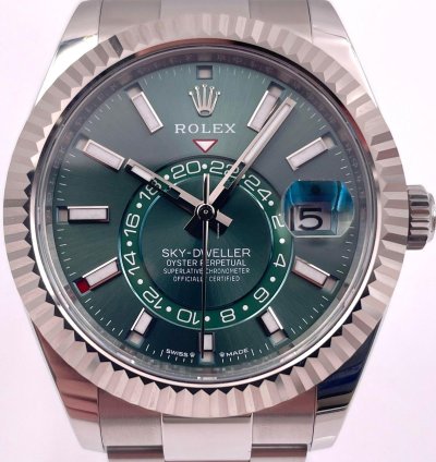 Rolex Sky-dweller 336934 Green Dial Oyster Bracelet Unworn 2025