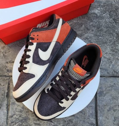 Nike Dunk Low Red Panda