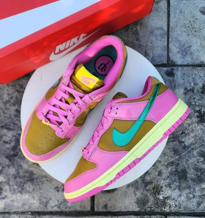 Nike Dunk Low Paris Goebel Pink Phanter