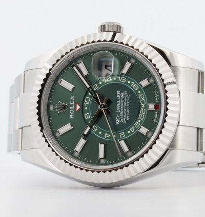Rolex Sky-dweller 42 336934 Green Dial Oyster 2024 New Unworn Full Set