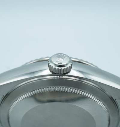 Rolex Sky-dweller 42 Mm 18k White Gold Fluted Bezel Blue Dial Oyster Bracelet Complete Set 2024