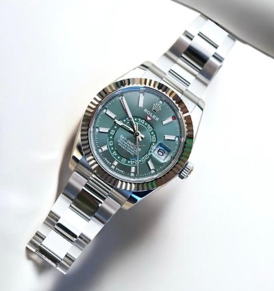 Rolex Sky-dweller 42mm 336934-0001 Mint Green Dial