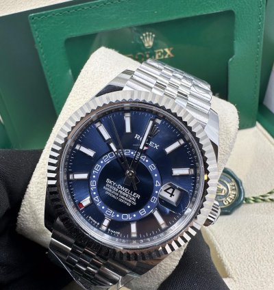 Rolex Sky-dweller 42mm Blue Dial Jubilee Bracelet 336934 New Unworn 2025