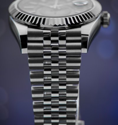 Rolex Sky-dweller 42mm Blue Dial Stainless Steel Jubilee Fluted Complete