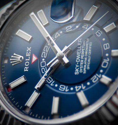 Rolex Sky-dweller 42mm Blue Dial Stainless Steel Jubilee Fluted Complete