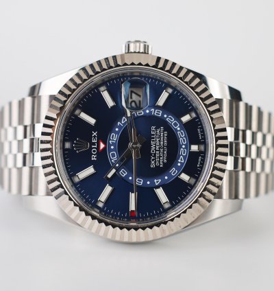 Rolex Sky-dweller 42mm Fluted Bezel Stainless Steel Blue Index Dial Jubilee Bracelet 326934