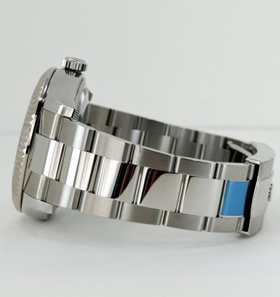 Rolex Sky-dweller 42mm Fluted Bezel Stainless Steel Blue Index Dial Oyster Bracelet 326934