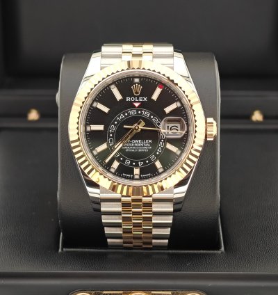 Rolex Sky-dweller Basel One 336933 Sky-dweller Black Dial Yellow Gold Oyster Steel Jubilee 42 Mm