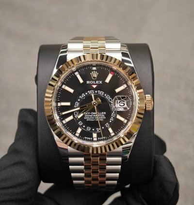 Rolex Sky-dweller Basel One 336933 Sky-dweller Black Dial Yellow Gold Oyster Steel Jubilee 42 Mm