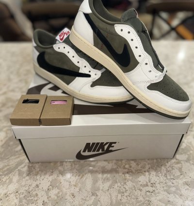 Air Jordan 1 Low Travis Scott Reverse Olive 10 5
