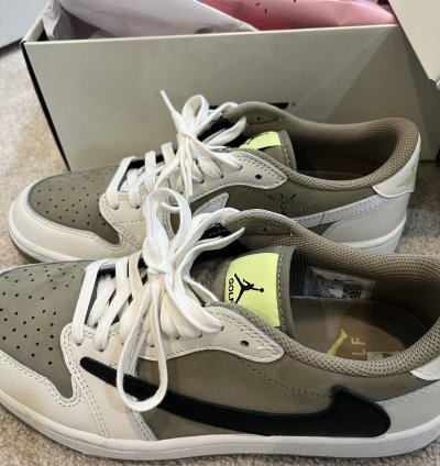 Air Jordan 1 Retro Low Golf Travis Scott