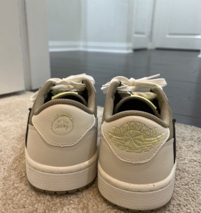 Air Jordan 1 Retro Low Golf Travis Scott