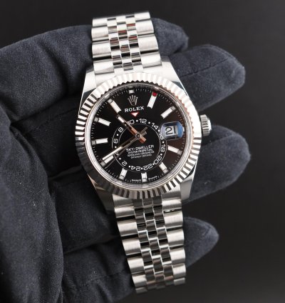 Rolex Sky-dweller Black Dial Jubilee Bracelet 336934 Full Set