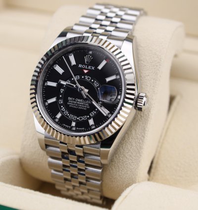 Rolex Sky-dweller Black Dial Jubilee Bracelet 336934 Full Set
