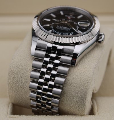 Rolex Sky-dweller Black Dial Jubilee Bracelet 336934 Full Set