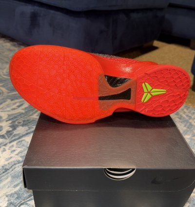 Nike Kobe 6 Proto Reverse Grinch