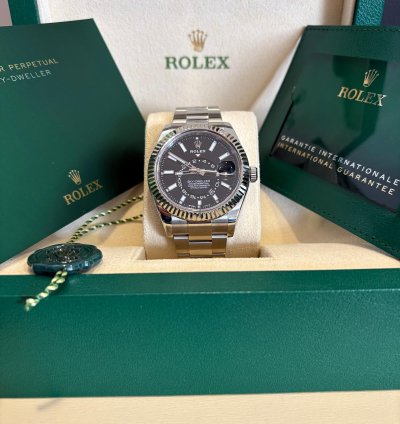 Rolex Sky-dweller Black Dial Oyster - 326934 - 2023