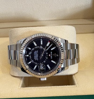 Rolex Sky-dweller Black Dial Oyster - 326934 - 2023
