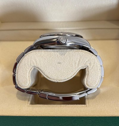 Rolex Sky-dweller Black Dial Oyster - 326934 - 2023