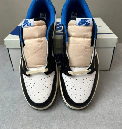 Air Jordan 1 Low Travis Scott X Fragment