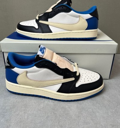 Air Jordan 1 Low Travis Scott X Fragment
