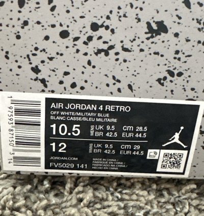 Air Jordan 4 Retro Military Blue