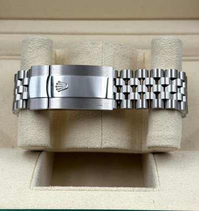 Rolex Sky-dweller Black Jubilee Bracelet 336934 Unworn 2024