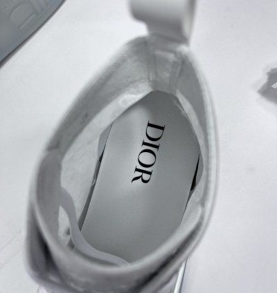 B23 3d Oblique Transparent High Top Sneakers