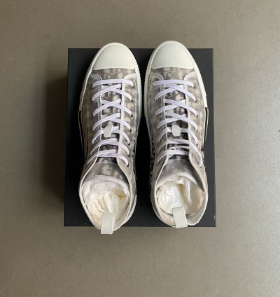 B23 High-top Sneaker
