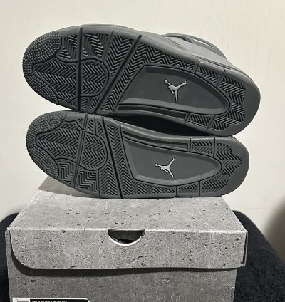 Air Jordan 4 Wet Cement