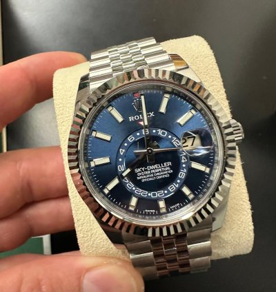 Rolex Sky-dweller Blue Blu Dial Jubilee Full Set Italia Italy