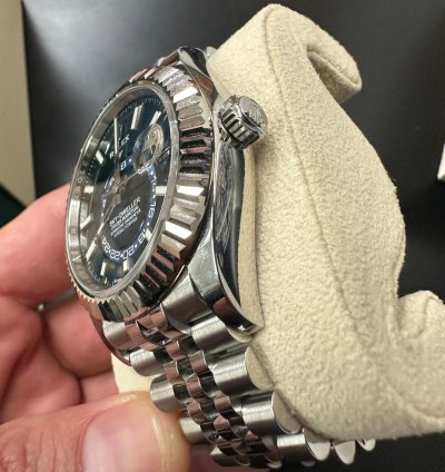 Rolex Sky-dweller Blue Blu Dial Jubilee Full Set Italia Italy