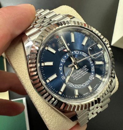 Rolex Sky-dweller Blue Blu Dial Jubilee Full Set Italia Italy