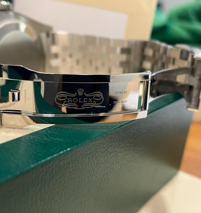 Rolex Sky-dweller Blue Dial - 326934 - Jubilee