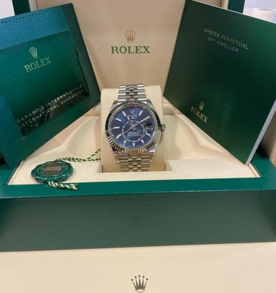 Rolex Sky-dweller Blue Dial - 326934 - Jubilee