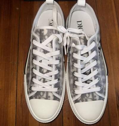 B23 Low-top Sneaker