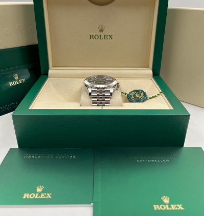 Rolex Sky-dweller Blue Dial Jubilee Bracelet 336934 Unworn 2024