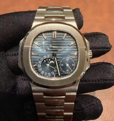 Patek Philippe 5712a