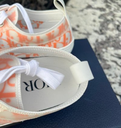 B23 Lt Oblique Low Top Sneakers In Orange