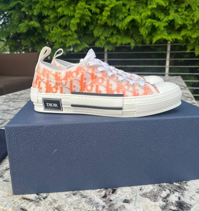 B23 Lt Oblique Low Top Sneakers In Orange